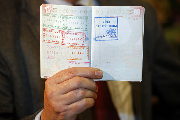 Polski senator niewpuszczony na Białoruś. Do paszportu dyplomatycznego