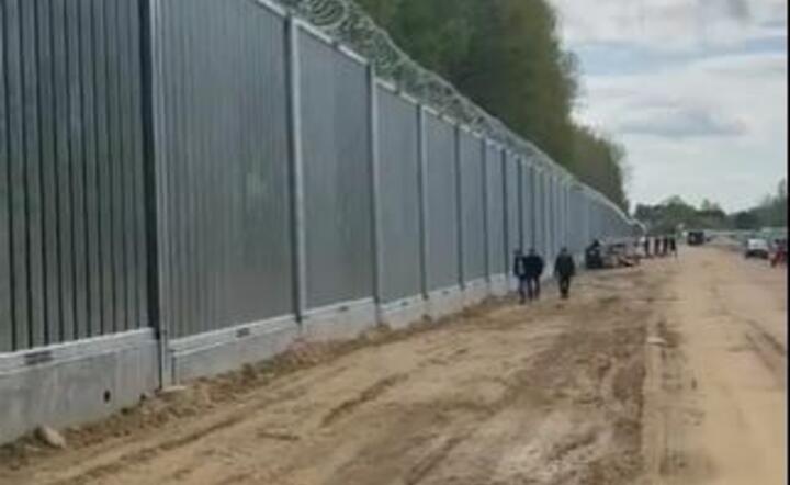 Zapora na granicy z Białorusią  / autor: Twitter/Węglokoks