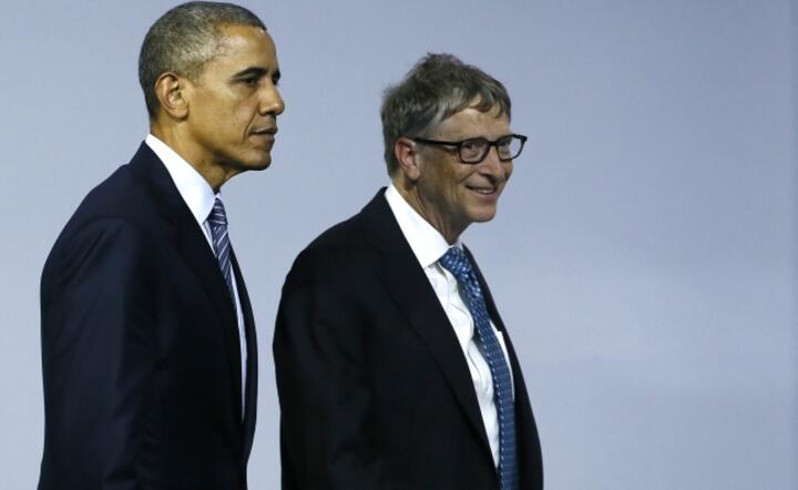 Prezydent USA Barack Obama i założyciel Microsoftu Bill Gates na szczycie w Paryżu, fot. PAP/EPA/IAN LANGSDON