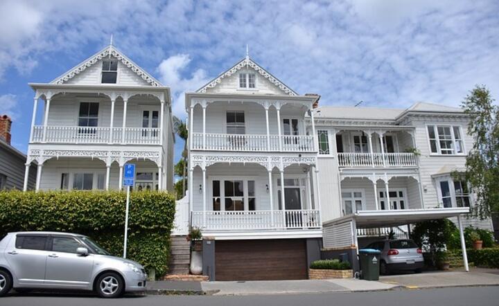 Domy wiktoriańskie, Auckland, Nowa Zelandia / autor: Pixabay