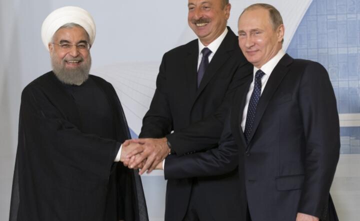Od prawej: Putin, Alijew i Rowhani na spotkaniu w Baku, fot. PAP/EPA/Alexander Zemlianichenko 