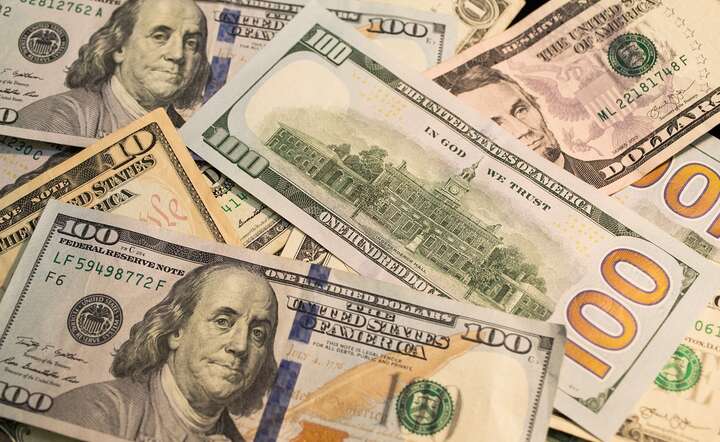 W środę rano dolar wyraźnie cofa się na szerokim rynku kontynuując ruch z wczorajszego wieczora / autor: Pixabay