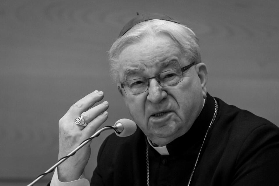 Śp. biskup senior archidiecezji łódzkiej Adam Lepa / autor: PAP/Tytus Żmijewski