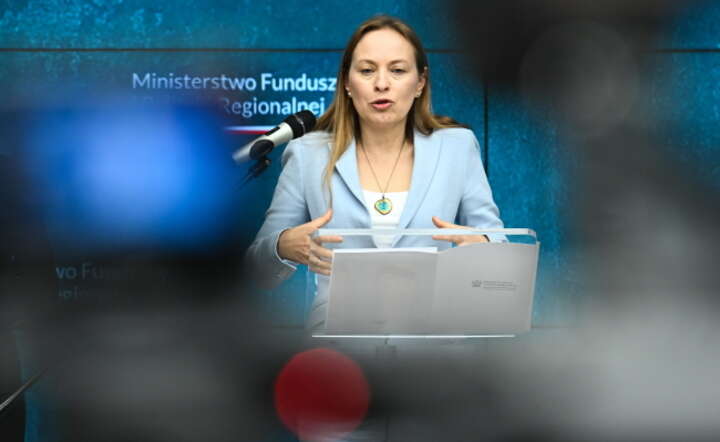 Minister funduszy i polityki regionalnej Katarzyna Pełczyńska-Nałęcz podczas konferencji prasowej / autor: PAP/ Radek Pietruszka