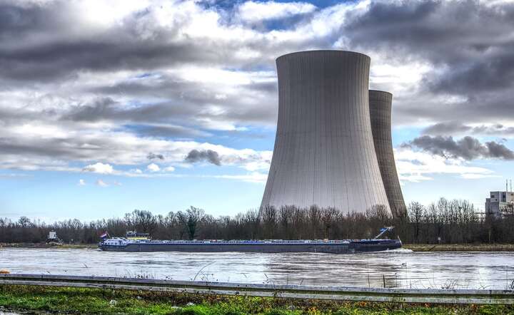 Elektrownia jądrowa / autor: fot. Pixabay/distelAPPArath