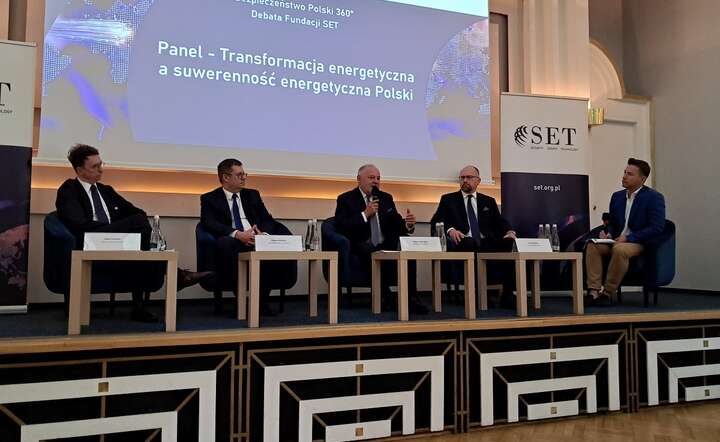 Uczestnicy panelu „Transformacja energetyczna a suwerenność” w ramach debaty Fundacji SET / autor: materiały prasowe