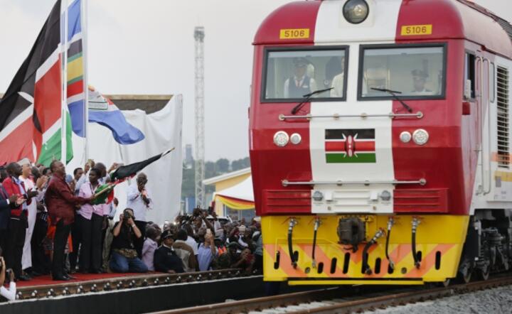 Otwarcie połączenia Nairobi-Mombasa, fot. PAP/EPA/Daniel Irungu (4)