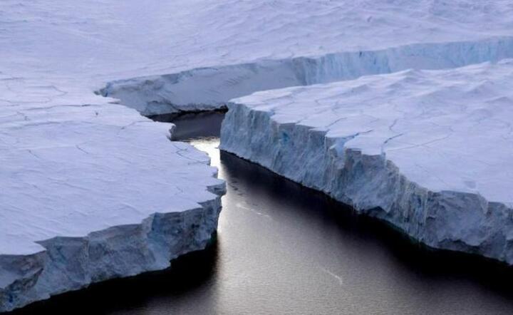 Pokrywa lodowa  / autor: PAP