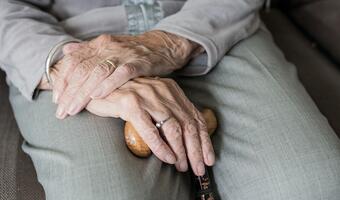 Niemcy: Coraz więcej emerytów musi dorabiać