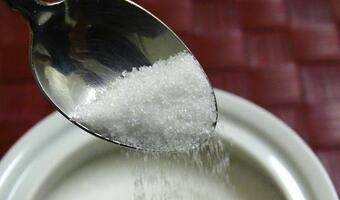 Jak szkodzi rafinowany cukier?