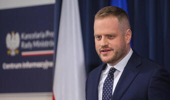 Minister Cieszyński broni Niedzielskiego