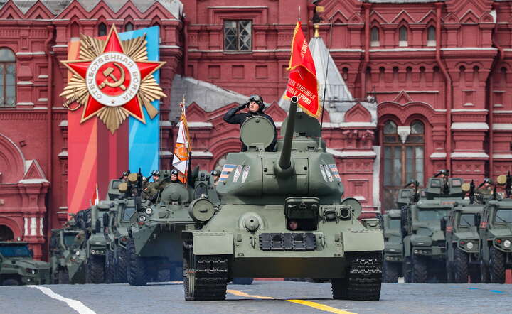 Parada wojskowa w Rosji / autor: PAP/EPA/YURI KOCHETKOV