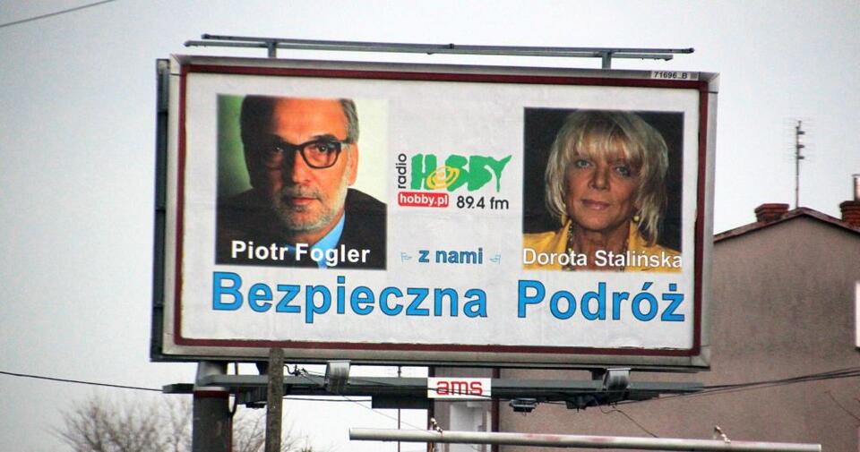 Piotr Fogler, Dorota Stalinska w akcji Radia Hobby promujacej bezpieczna podroz samochodem, 2014 rok. Fot. wPolityce.pl