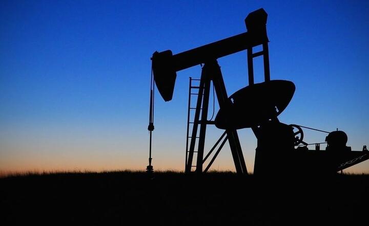 Wydobycie ropy naftowej / autor: Pixabay