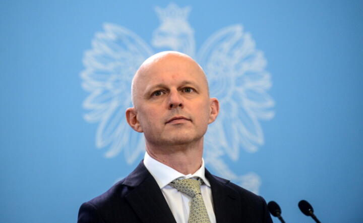 Minister finansów Paweł Szałamacha na briefingu po posiedzeniu rządu, fot. PAP/Jakub Kamiński
