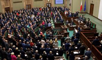 Projekt nowelizacji tegorocznego budżetu trafił do Sejmu