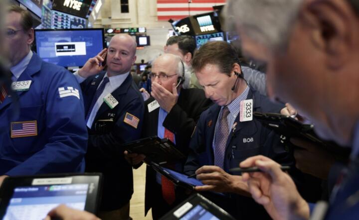 Maklerzy na Wall Street, fot. PAP/EPA/Justin Lane
