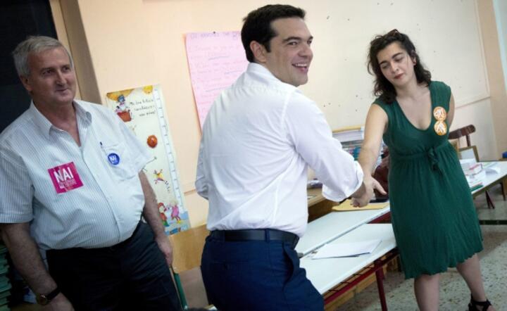 Premier Grecji Aleksis Ciprias po głosowaniu w referendum, fot. PAP/EPA KAY NIETFELD