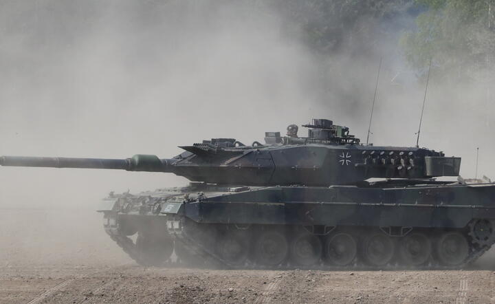 Leopard 2  / autor: EPA/PAP
