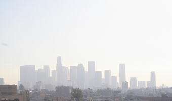 W tym mieście stężenie smogu doprowadziło do zakazu ruchu samochodów