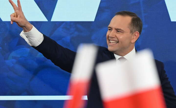 Wybory prezydenta RP - I tura. Kandydat Komitetu Obywatelskiego, popierany przez Prawo i Sprawiedliwość prezes IPN Karol Nawrocki w swoim sztabie wyborczym w Gdańsku / autor: PAP/Adam Warżawa