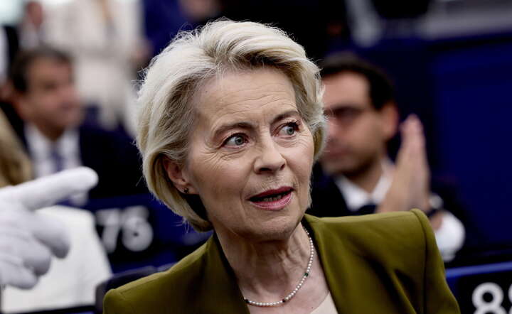Przewodnicząca Komisji Europejskiej Ursula von der Leyen w Europarlemencie w trakcie debaty o stanie UE / autor: PAP/EPA/RONALD WITTEK