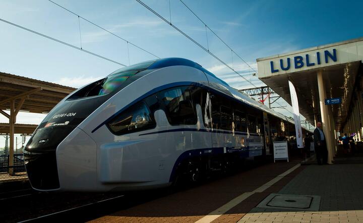 Nowo wprowadzony do ruchu przez PKP Intercity pociąg Dart, wyprodukowany w zakładach PESA w Bydgoszczy, fot. materiały prasowe PKP Intercity