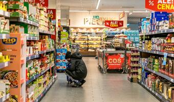 Markety przerzucą podwyżkę VAT na żywność na klientów