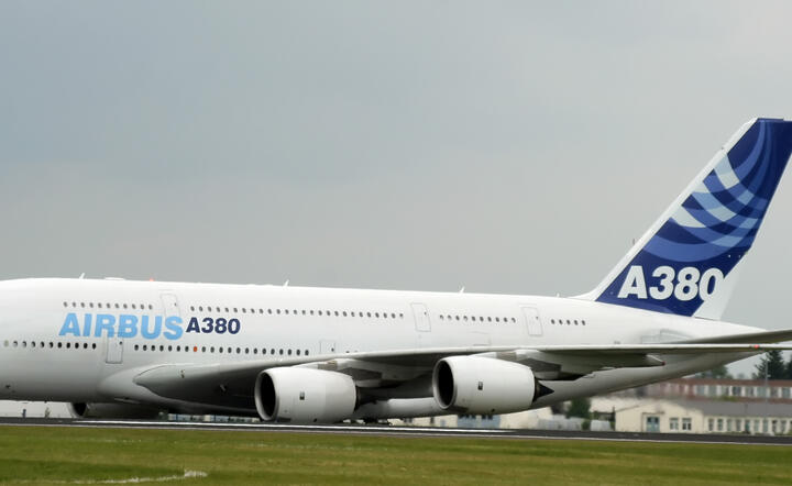 Airbus A380 fot.freeimages.com