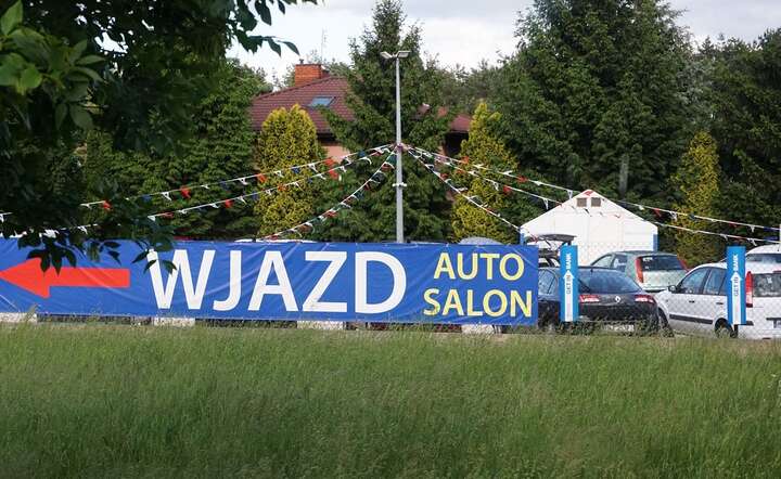 Zakup używanego auta w autokomisie realizuje 17 proc. kupujących / autor: Fratria / MK