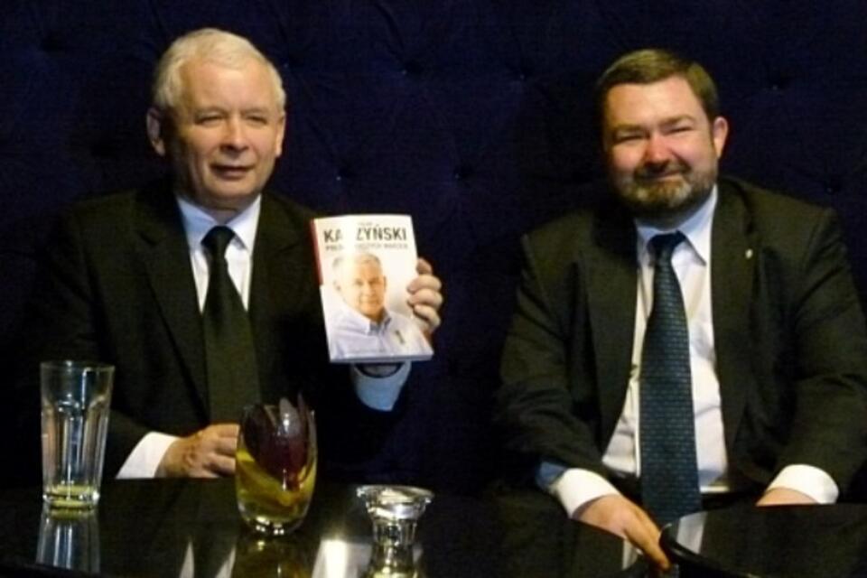 Jarosław Kaczyński podczas promocji książki. PAP