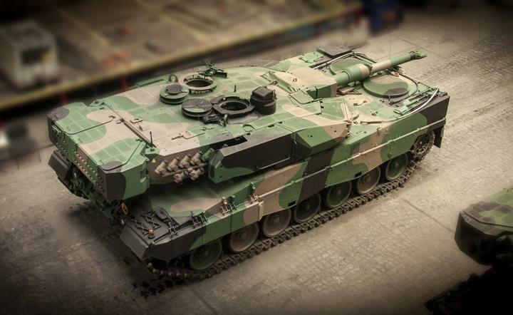 Leopard 2 PL / autor: mat. prasowe