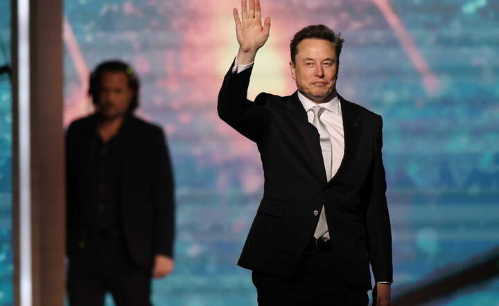 Elon Musk zamierza walczyć w Ameryce z duopolem Republikanów i Demokratów / autor: PAP/EPA/ALI HAIDER