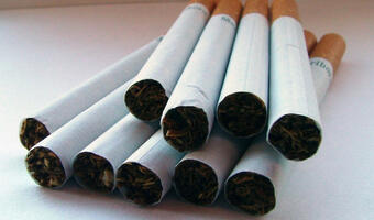 Rozbito grupę zajmującą się produkcją i przemytem wyrobów tytoniowych