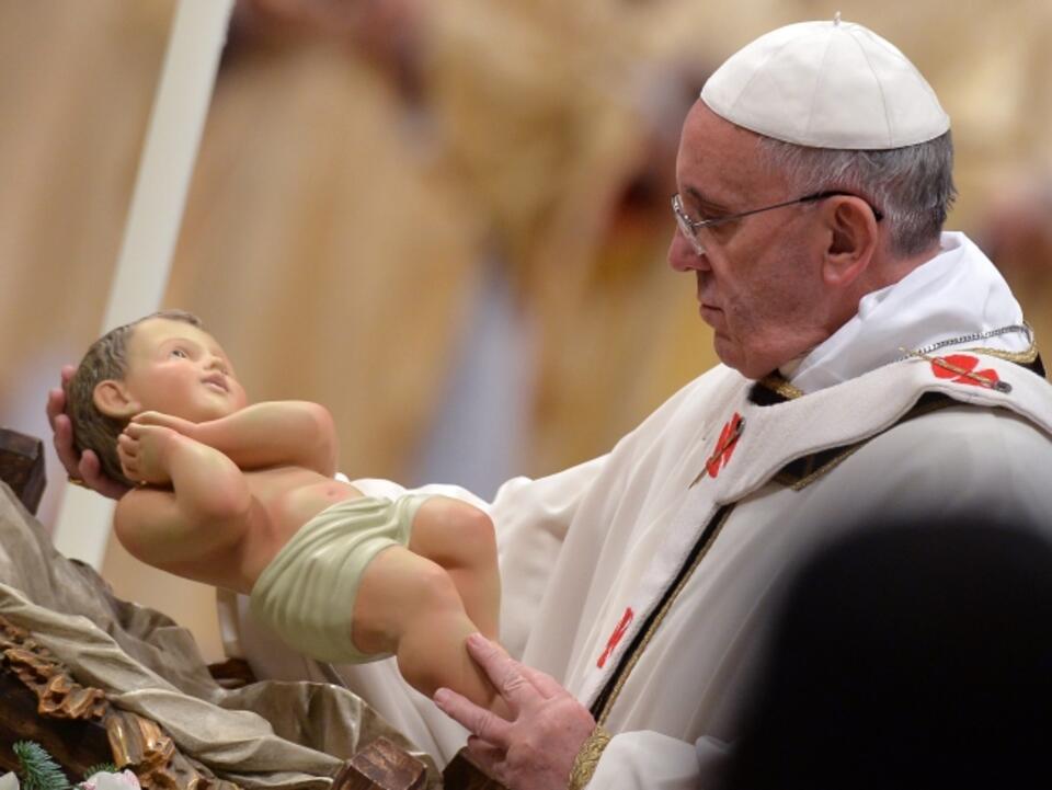 Franciszek podczas papieskiej pasterki. PAP/EPA