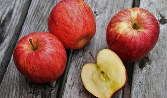 Jak zapobiec ciemnieniu jabłek?