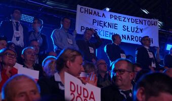 Trwa konwencja inaugurująca kampanię Andrzeja Dudy (Wideo)