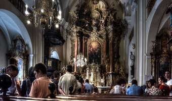 Włochy:  kościoły bez wody święconej