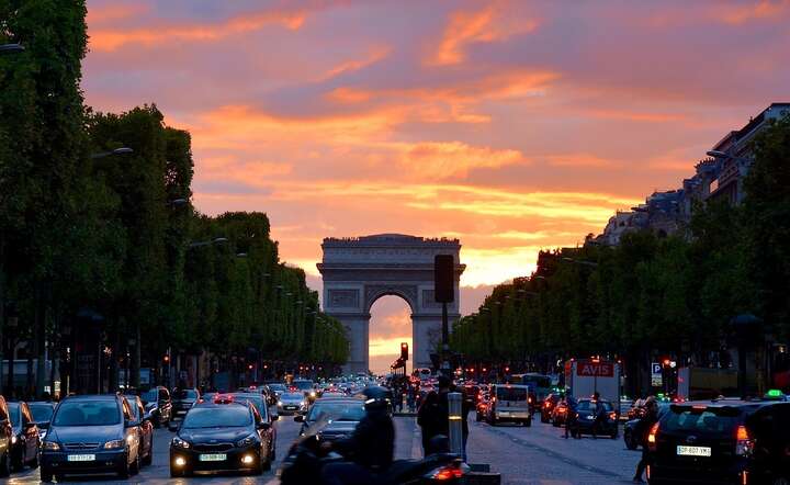 Mawia się, że Paryż wart jest mszy, ale czy horrendalnych stawek za parkowanie? / autor: Pixabay