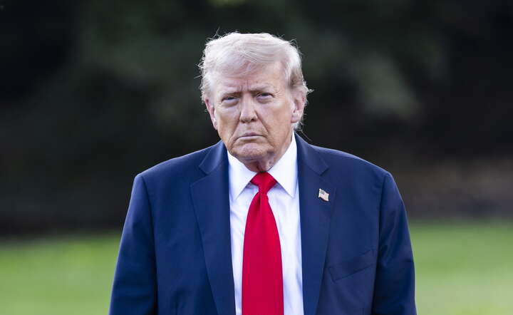 Prezydent USA Donald Trump w Białym Domu / autor: PAP/EPA/JIM LO SCALZO