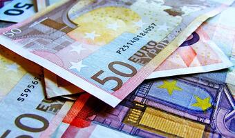 Euro ucieka dolarowi