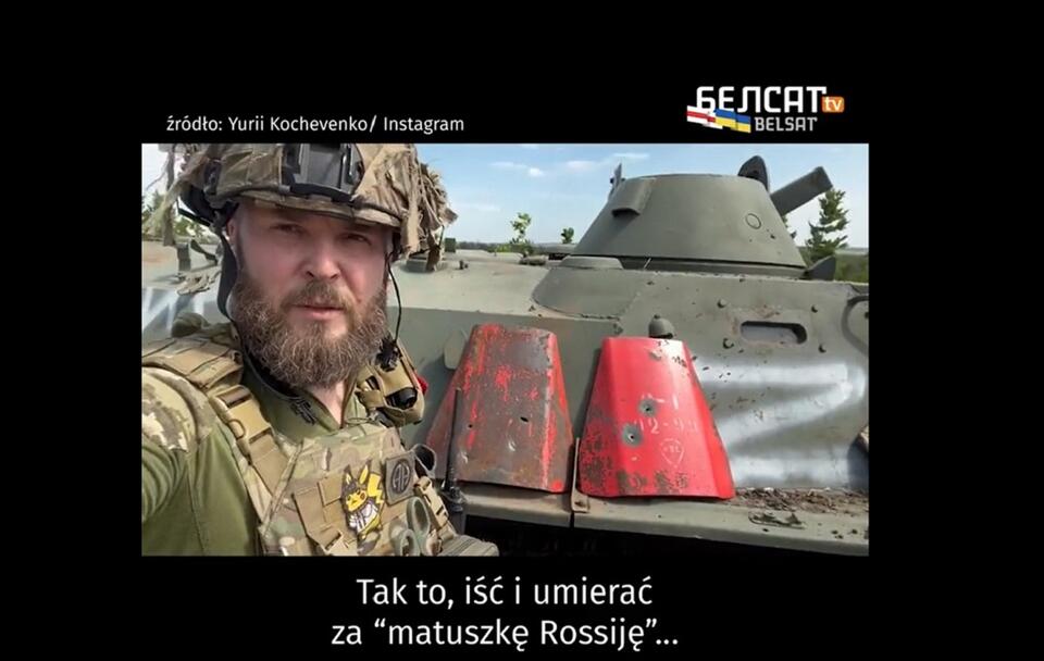 Ukraiński żołnierz pokazuje, co znajdowało się w kamizelkach kuloodpornych Rosjan / autor: Twitter/@Bielsat_pl, za: Instagram/@yuriikochevenko