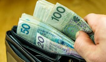 Przeciętne zarobki w Polsce wyniosły ponad 4 tys. zł "na rękę"