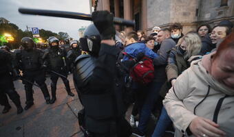 Masowe wezwania w Rosji. Protestujący na front
