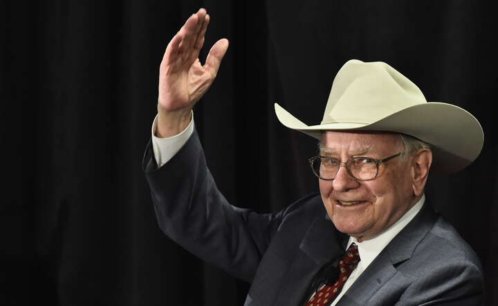 Szef Berkshire Hathaway Warren Buffett odejdzie z firmy do końca 2025 roku / autor: PAP/EPA/LARRY W. SMITH