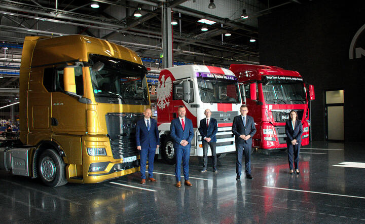 W ramach jednej z większych inwestycji w 2021 r. na znaczne powiększenie mocy produkcyjnych w fabryce w Niepołomicach zdecydował się niemiecki MAN Trucks. / autor: Małopolski Urząd Wojewódzki/Twitter