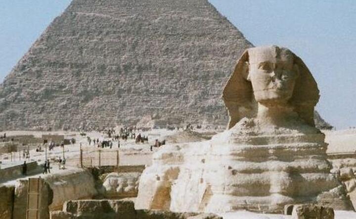 Great Sphinx of Giza and Khafre’s Pyramid, Giza Plateau, Cairo. Fot. Hajor/Wikipedia