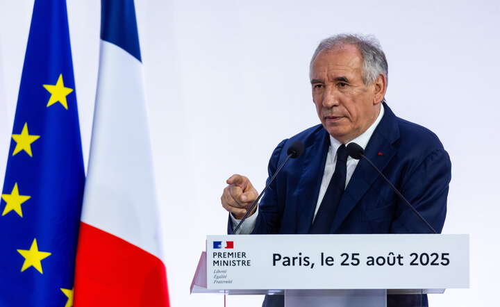 Premier Francji Francois Bayrou / autor: PAP/ EPA/CHRISTOPHE PETIT TESSON