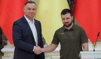 Media: Polski rząd umacnia się pomagając Ukrainie
