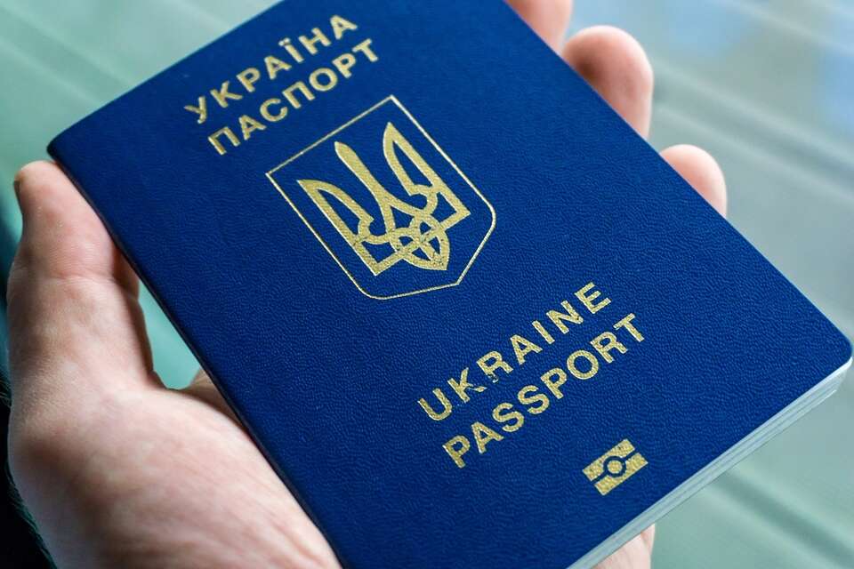 Ukraiński paszport / autor: Fratria